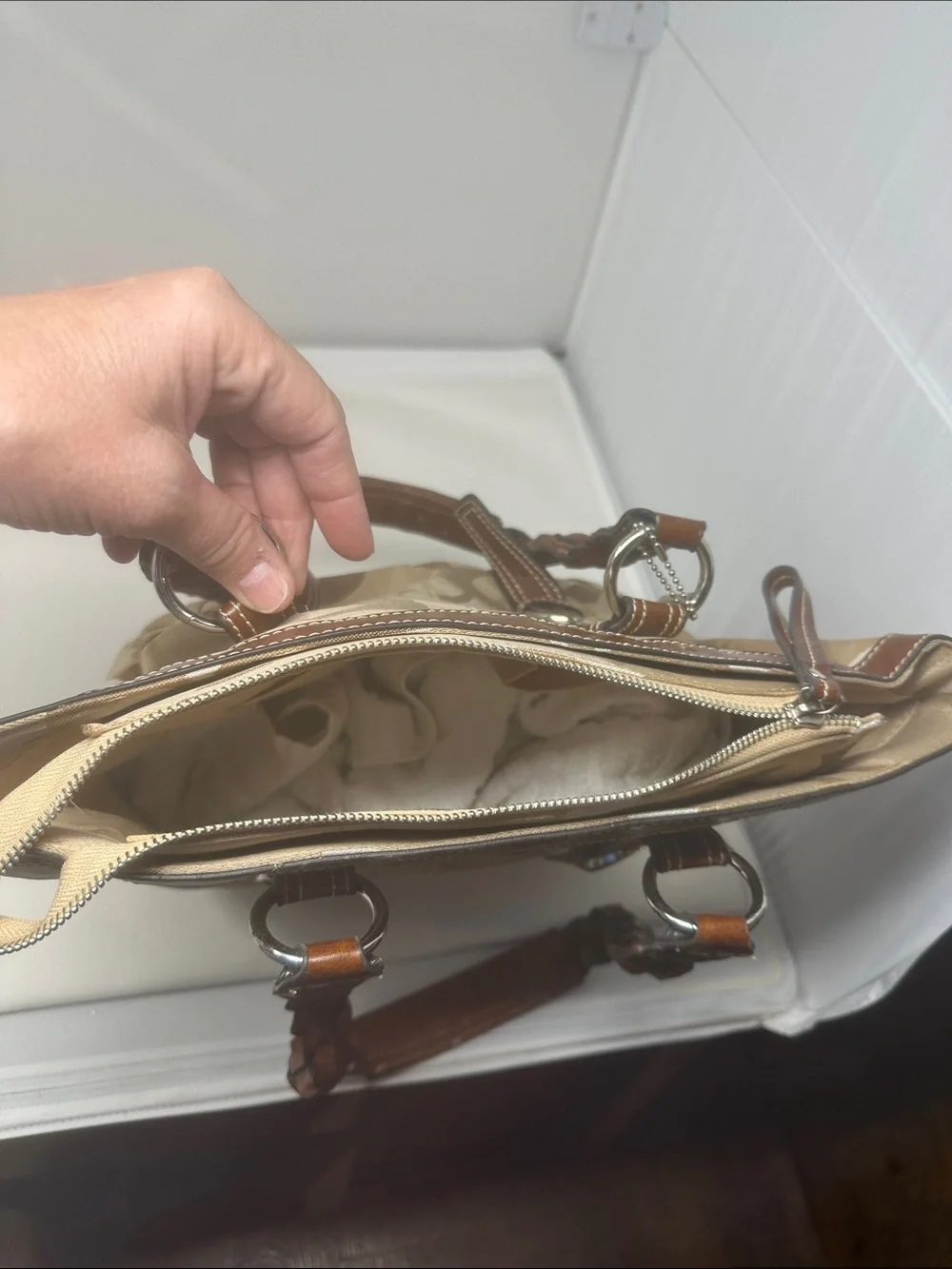 Coach tote - Picture 6 of 10